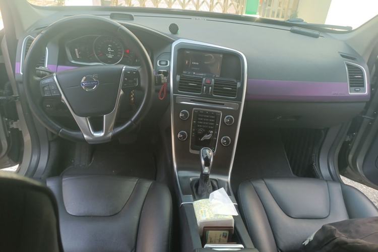 Used Volvo XC60 2014 T5 Zhiyi Edition Center Console