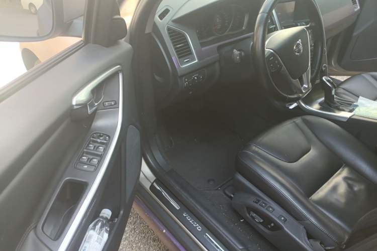 Used Volvo XC60 2014 T5 Zhiyi Edition Driver Seat