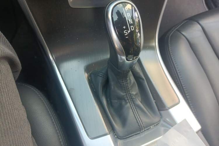 Used Volvo XC60 2014 T5 Zhiyi Edition Gear Lever