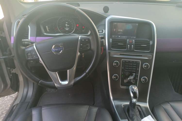 Used Volvo XC60 2014 T5 Zhiyi Edition Steering Wheel