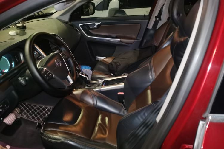 Used Volvo XC60 2014 T5 Zhiya Edition Driver Seat