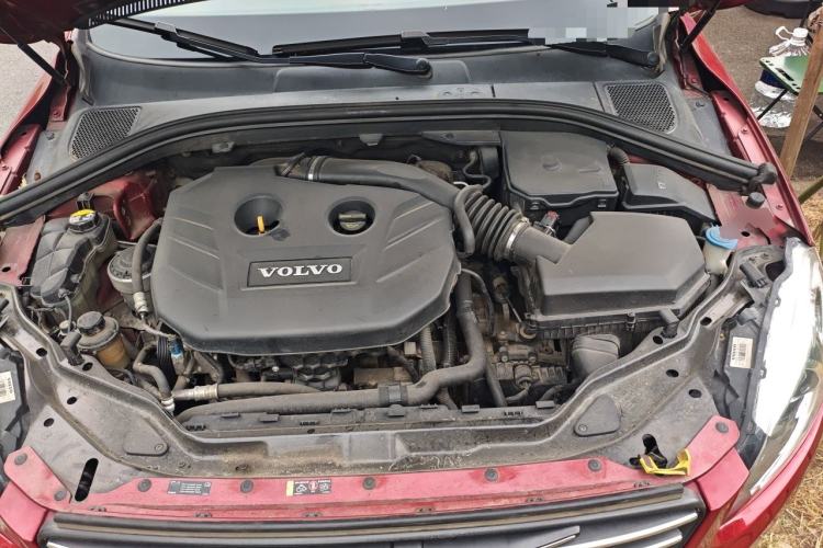 Used Volvo XC60 2014 T5 Zhiya Edition Engine Bay
