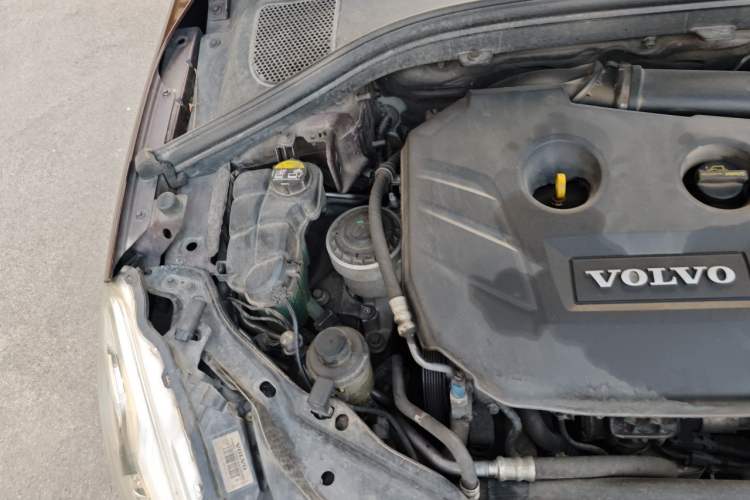 Used Volvo XC60 2014 T5 Zhiya Edition Engine Bay Right