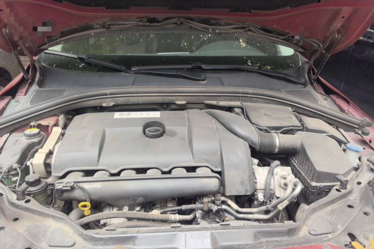 Used Volvo XC60 2014 T6 Zhiyi Edition Engine Bay