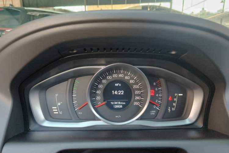 Used Volvo XC60 2014 Facelift T5 Zhiyi Edition Instrument Cluster