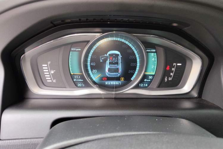 Used Volvo XC60 2014 T6 Zhiyi Edition Instrument Cluster