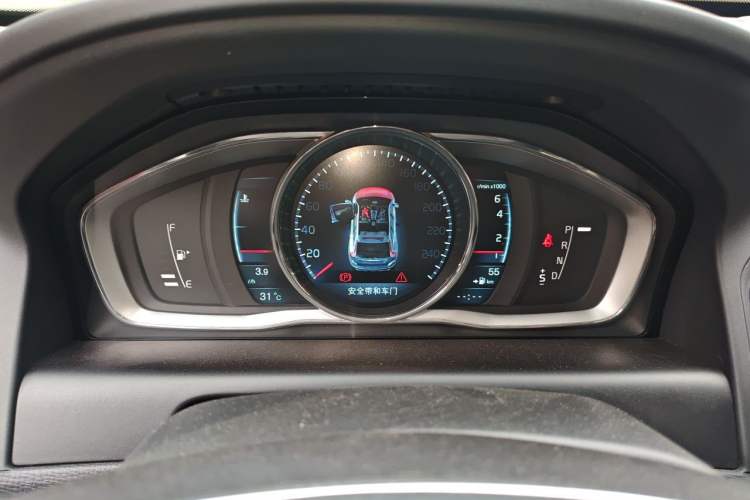 Used Volvo XC60 2014 T5 Zhiya Edition Instrument Cluster