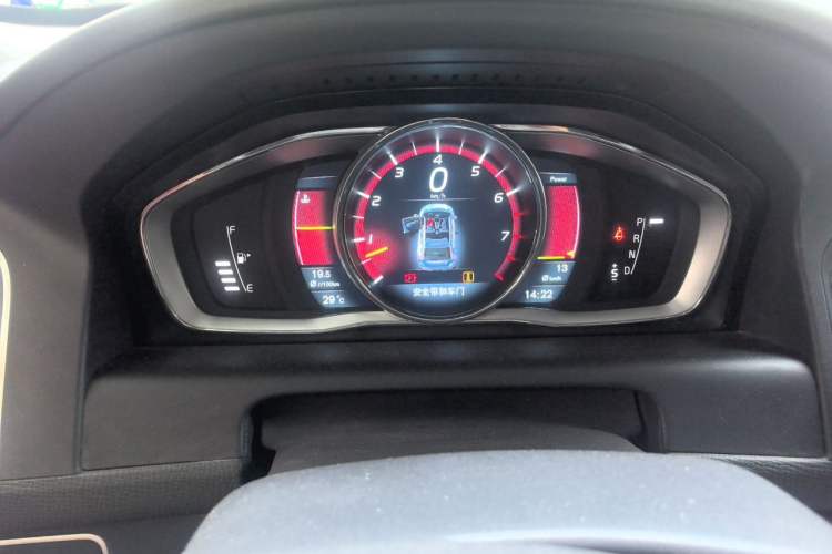 Used Volvo XC60 2014 T6 Zhiyi Edition Instrument Cluster