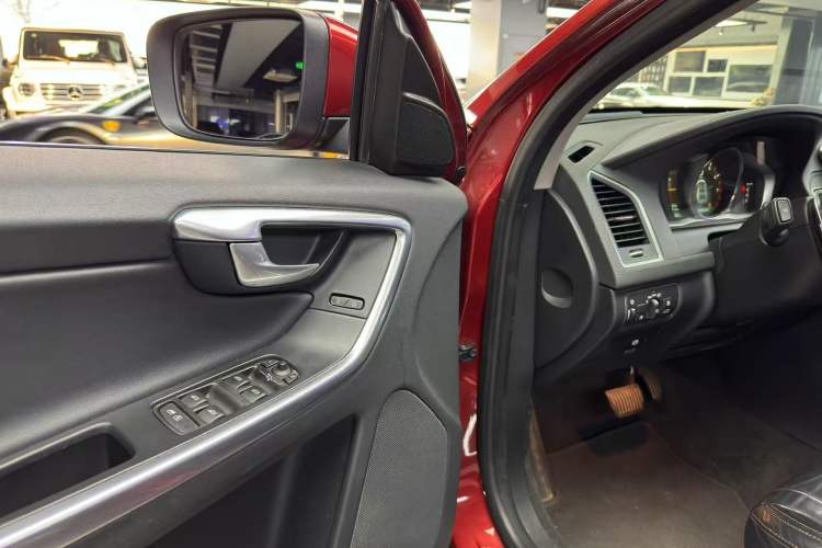 Used Volvo XC60 2014 Restyled T5 Zhiya Edition Interior 10