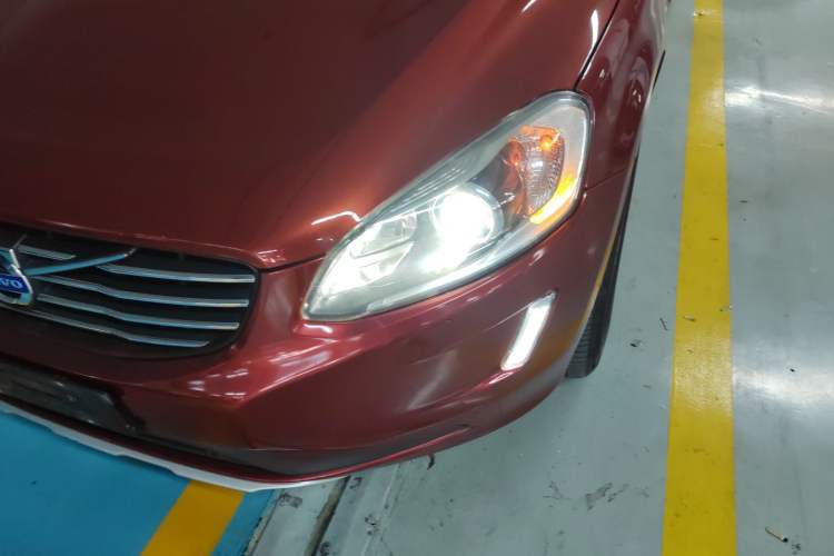 Used Volvo XC60 2014 T5 Zhiyi Edition Left Front Headlight