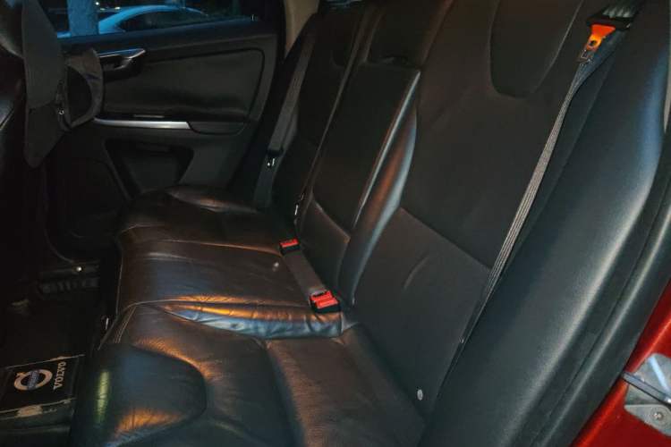 Used Volvo XC60 2014 T5 Zhiyi Edition Left Rear Seat