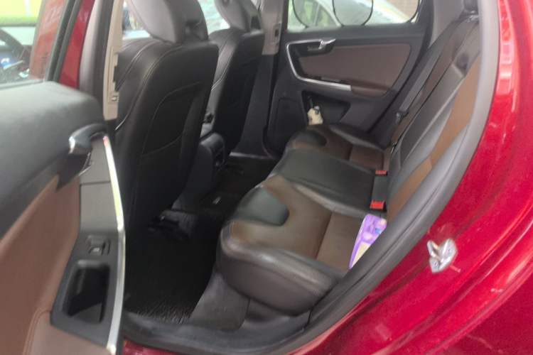 Used Volvo XC60 2014 T6 Zhiyi Edition Left Rear Seat