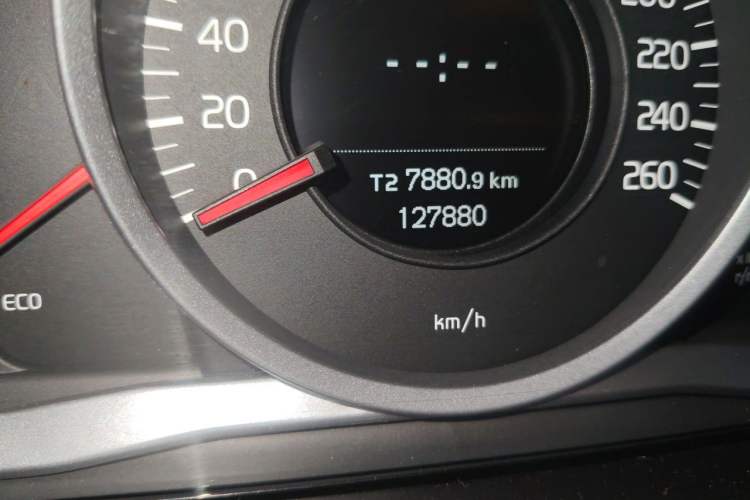Used Volvo XC60 2014 T5 Zhiyi Edition Odometer Close Up