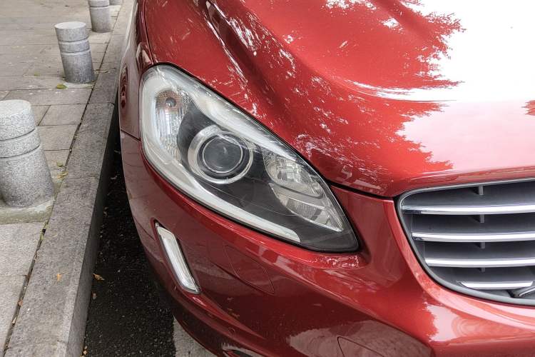 Used Volvo XC60 2014 T6 Zhiyi Edition Right Front Headlight