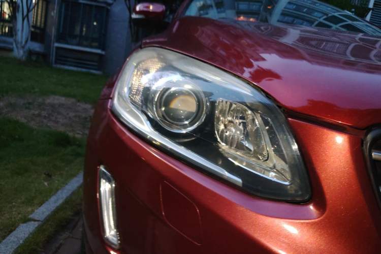 Used Volvo XC60 2014 T5 Zhiyi Edition Right Front Headlight