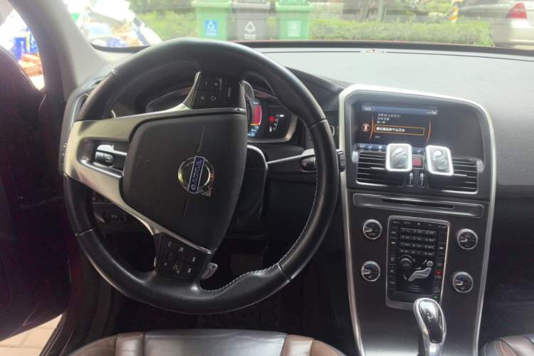 Used Volvo XC60 2014 T6 Zhiyi Edition Steering Wheel