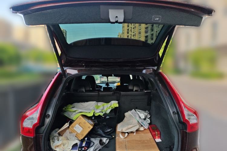 Used Volvo XC60 2014 T5 Zhiya Edition Trunk