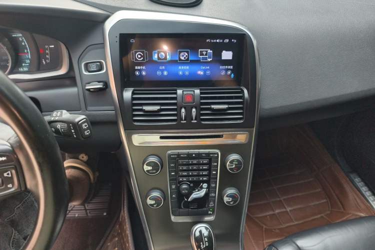 Used Volvo XC60 2014 T6 Zhiyi Edition Audio And AC Panel
