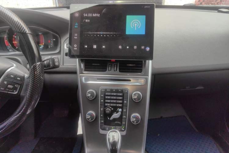Used Volvo XC60 2014 Restyled T5 Zhiya Edition Audio And AC Panel