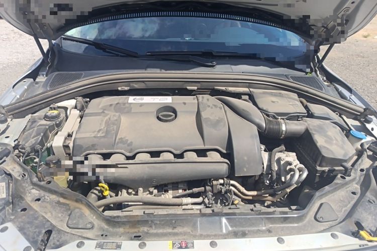 Used Volvo XC60 2014 T6 Zhiyi Edition Engine Bay