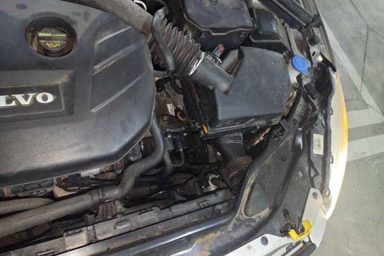 Used Volvo XC60 2014 T5 Zhiyi Edition Engine Bay Left