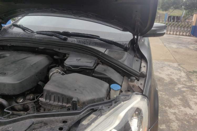 Used Volvo XC60 2014 Restyled T5 Zhiya Edition Engine Bay Left