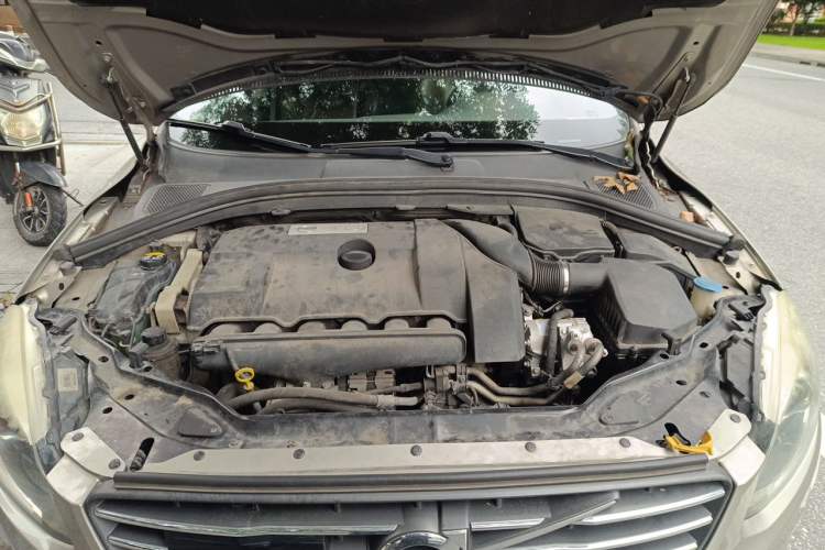 Used Volvo XC60 2014 T6 Zhiya Edition Engine Bay