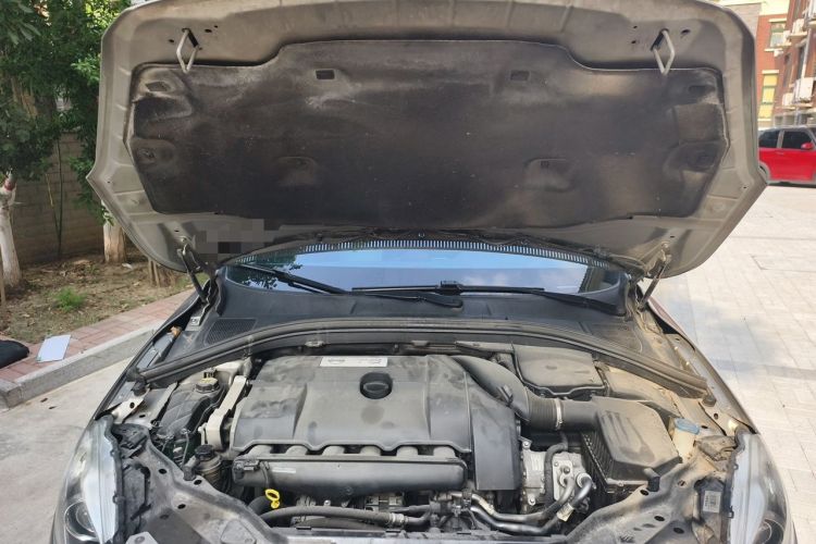 Used Volvo XC60 2014 T6 Zhiyi Edition Engine Bay