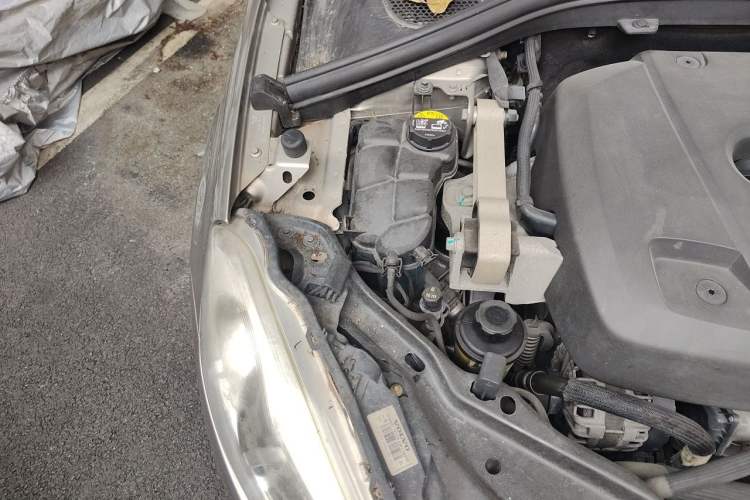 Used Volvo XC60 2014 Restyled T5 Zhiya Edition Engine Bay Right