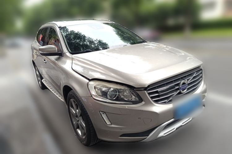 Used Volvo XC60 2014 T6 Zhiya Edition Front Right 45 Deg