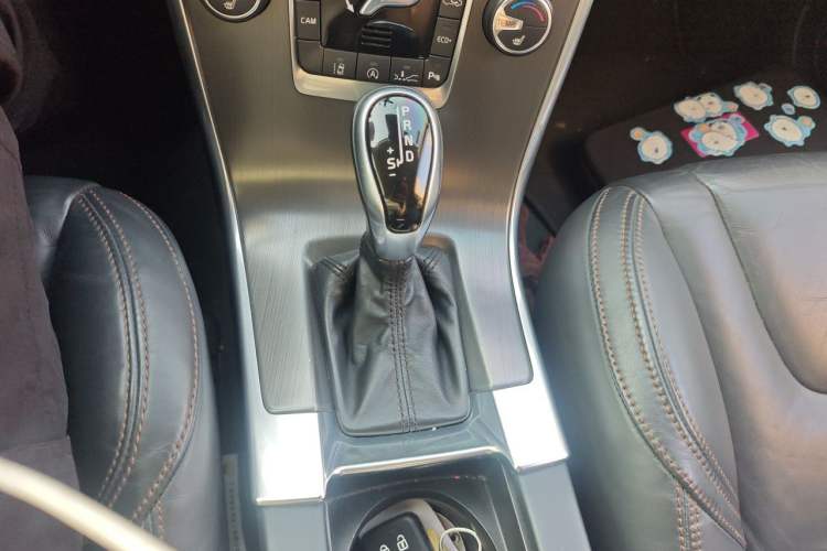 Used Volvo XC60 2014 Restyled T5 Zhiya Edition Gear Lever