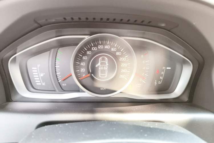Used Volvo XC60 2014 T5 Zhiyi Edition Instrument Cluster