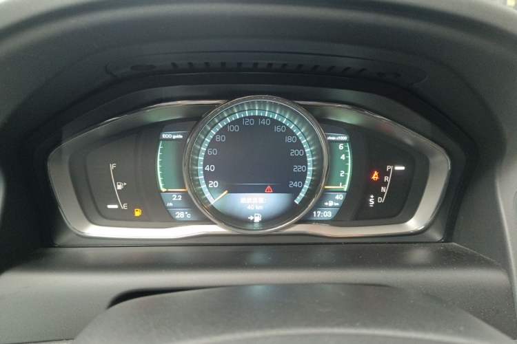 Used Volvo XC60 2014 T6 Zhiya Edition Instrument Cluster