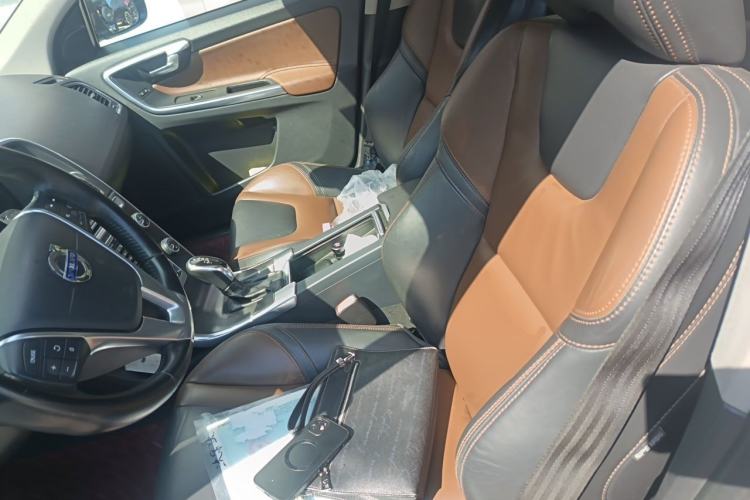 Used Volvo XC60 2014 T6 Zhiyi Edition Left Front Seat