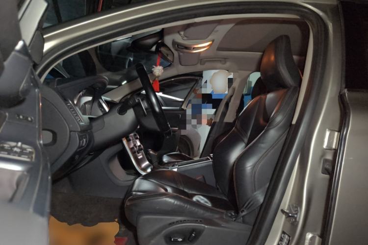 Used Volvo XC60 2014 T6 Zhiyi Edition Left Front Seat