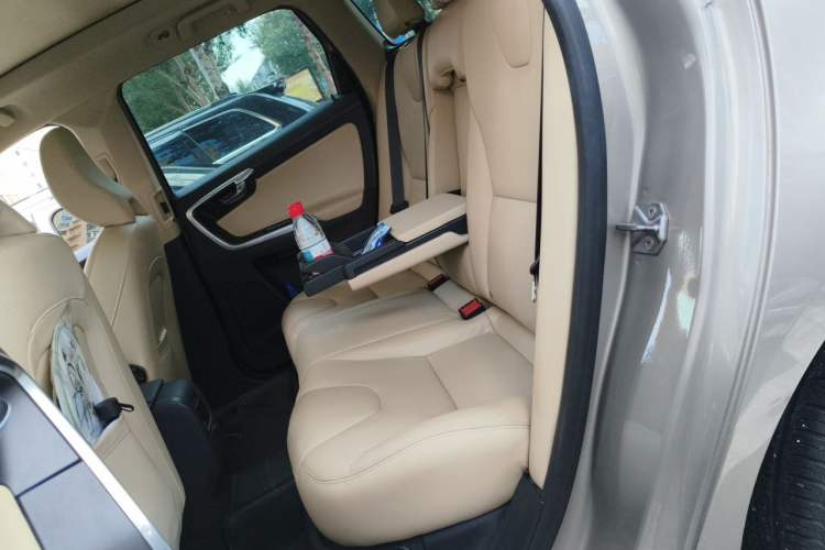 Used Volvo XC60 2014 T5 Zhiyi Edition Left Rear Seat