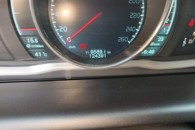 Used Volvo XC60 2014 T6 Zhiyi Edition Odometer Close Up
