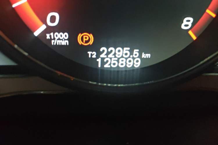 Used Volvo XC60 2014 T5 Zhiyi Edition Odometer Close Up