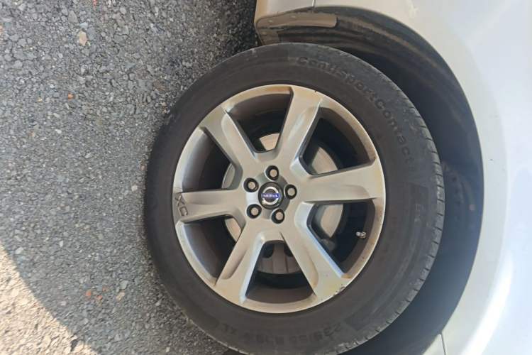 Used Volvo XC60 2014 T6 Zhiyi Edition Right Front Wheel Hub