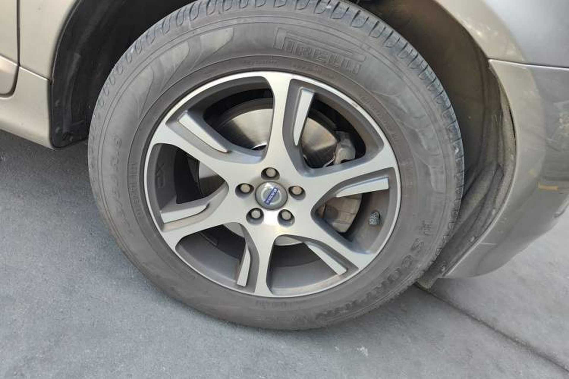 Used Volvo XC60 2014 T5 Zhiyi Edition Right Front Wheel Hub