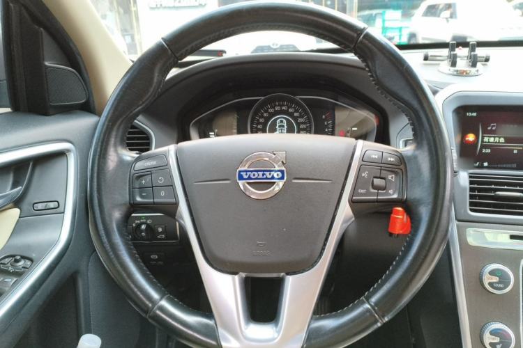 Used Volvo XC60 2014 T5 Zhiyi Edition Steering Wheel