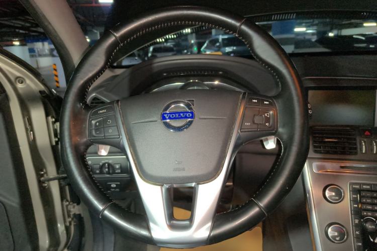 Used Volvo XC60 2014 T6 Zhiyi Edition Steering Wheel