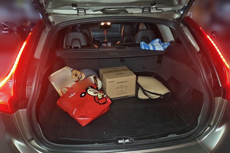 Used Volvo XC60 2014 T5 Zhiyi Edition Trunk