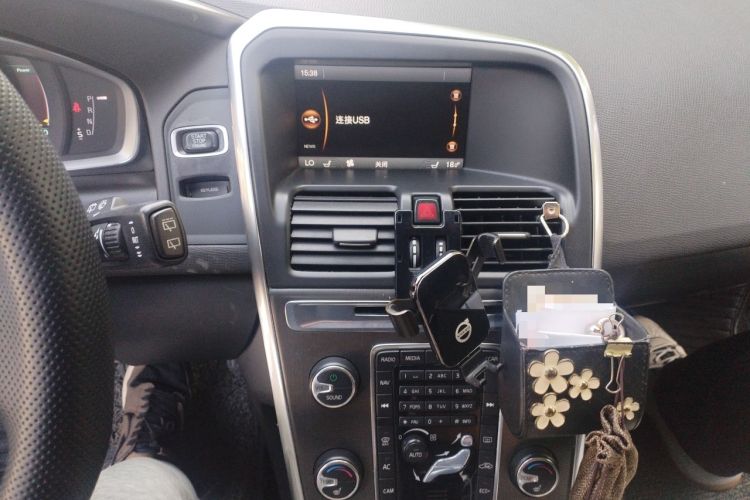 Used Volvo XC60 2014 Restyled T5 Zhiya Edition Audio And AC Panel