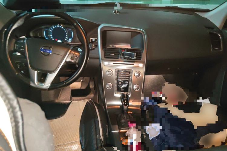 Used Volvo XC60 2014 Restyled T5 Zhiya Edition Center Console