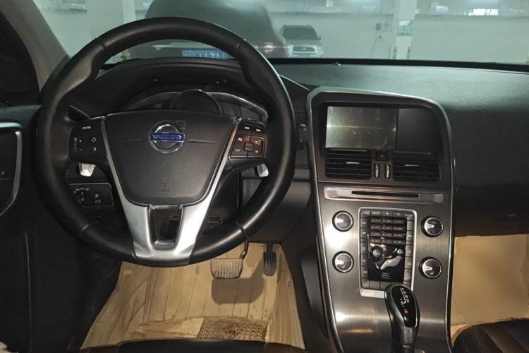Used Volvo XC60 2014 Restyled T5 Zhiya Edition Center Console
