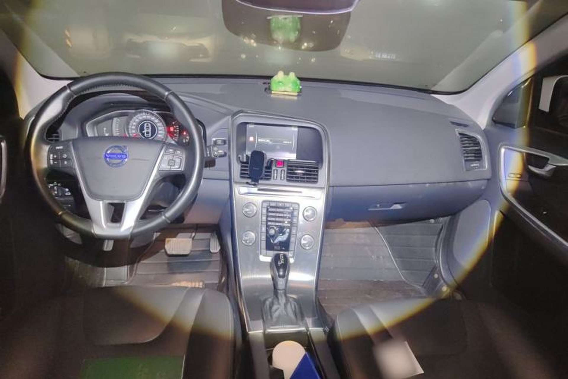 Used Volvo XC60 2014 T5 Zhiyi Edition Center Console
