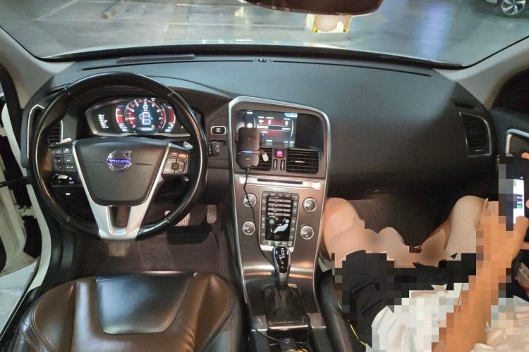 Used Volvo XC60 2014 Restyled T5 Zhiya Edition Center Console