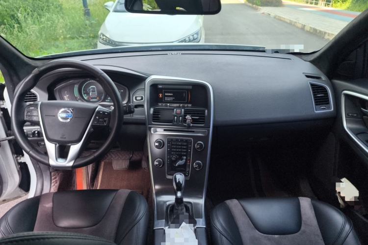 Used Volvo XC60 2014 T6 Zhiyi Edition Center Console