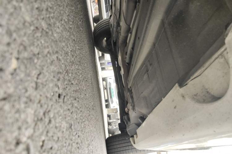 Used Volvo XC60  Chassis Front Left